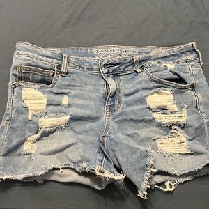 American Eagle size 14 junior blue Jean shorts.